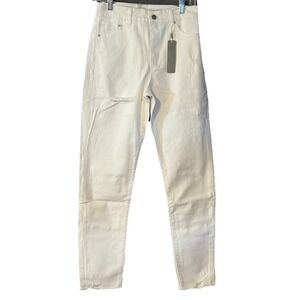 Tractr Jeans White High-Rise Weekender Destressed Premium Denim NWT Size 2/26